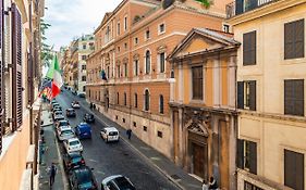 Barberini 3 Bdr Apartment